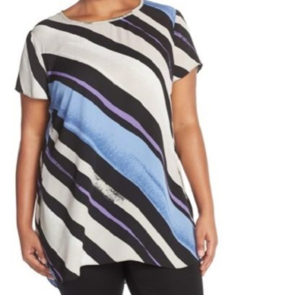 Back Zip Crepe Tunic